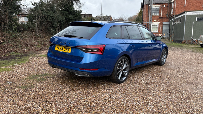 Skoda Superb 1.5 TSI Sport Line Plus 5dr DSG Petrol Estate